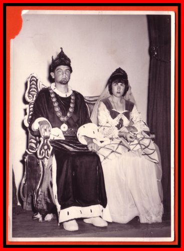 [1961-afr-hamlet-foto19-600.jpg]